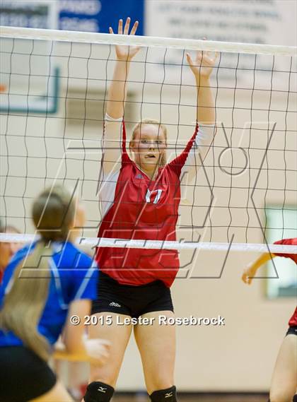 Thumbnail 3 in La Vernia vs. Columbus photogallery.
