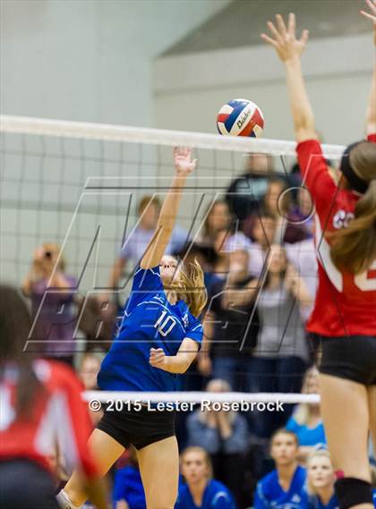 Thumbnail 3 in La Vernia vs. Columbus photogallery.