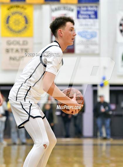Thumbnail 3 in Branson vs. Gridley (Gridley Invitational) photogallery.