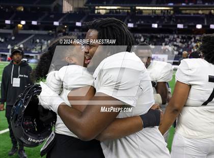 Thumbnail 1 in South Oak Cliff vs. Randle (UIL 5A Division II Football Final Medal Ceremony) photogallery.