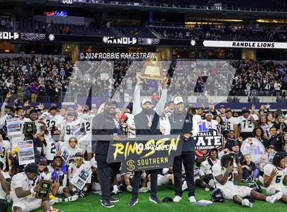 Thumbnail 1 in South Oak Cliff vs. Randle (UIL 5A Division II Football Final Medal Ceremony) photogallery.