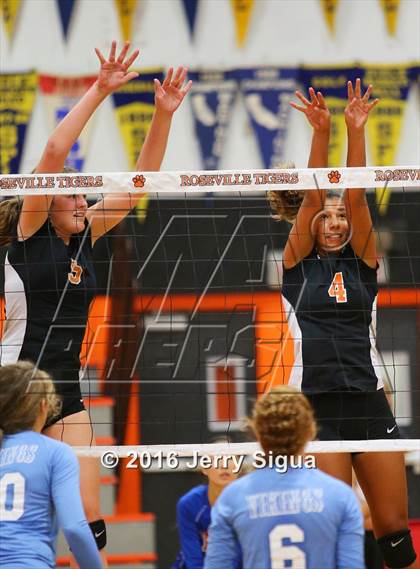 Thumbnail 1 in Pleasant Valley @ Roseville photogallery.