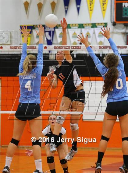 Thumbnail 1 in Pleasant Valley @ Roseville photogallery.