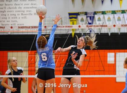 Thumbnail 3 in Pleasant Valley @ Roseville photogallery.