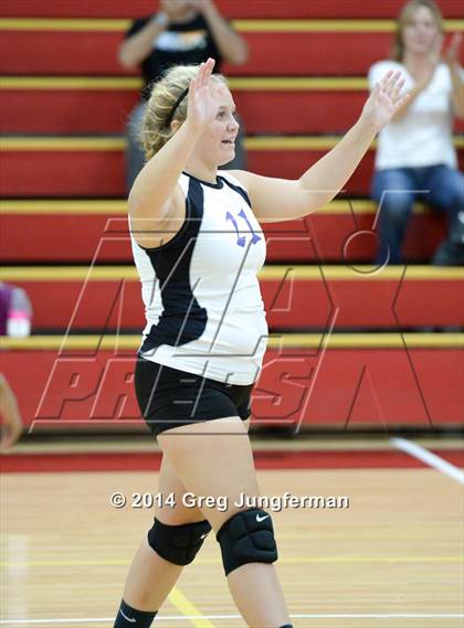 Thumbnail 2 in Ukiah @ Cardinal Newman photogallery.