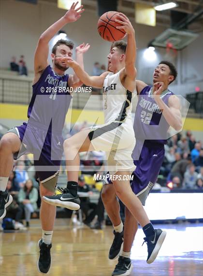 Thumbnail 2 in Mount Juliet vs Portland (TSSAA District 9-AAA Quarterfinal) photogallery.