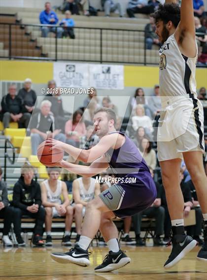 Thumbnail 1 in Mount Juliet vs Portland (TSSAA District 9-AAA Quarterfinal) photogallery.