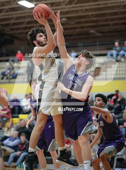 Thumbnail 3 in Mount Juliet vs Portland (TSSAA District 9-AAA Quarterfinal) photogallery.