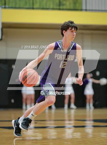 Thumbnail 3 in Mount Juliet vs Portland (TSSAA District 9-AAA Quarterfinal) photogallery.