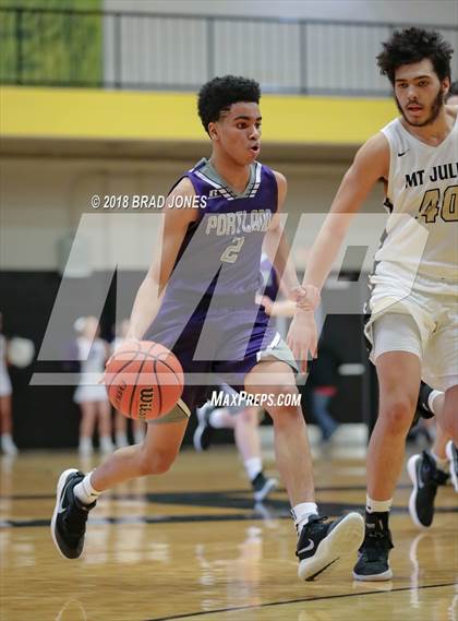 Thumbnail 3 in Mount Juliet vs Portland (TSSAA District 9-AAA Quarterfinal) photogallery.