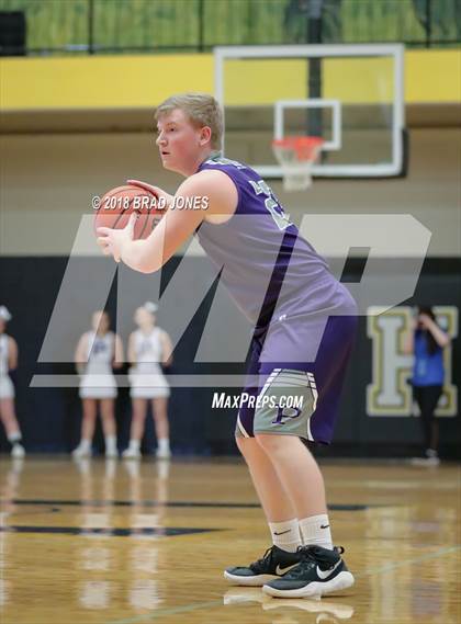 Thumbnail 2 in Mount Juliet vs Portland (TSSAA District 9-AAA Quarterfinal) photogallery.