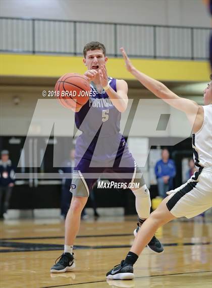 Thumbnail 3 in Mount Juliet vs Portland (TSSAA District 9-AAA Quarterfinal) photogallery.