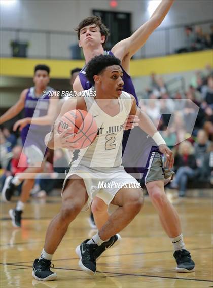Thumbnail 1 in Mount Juliet vs Portland (TSSAA District 9-AAA Quarterfinal) photogallery.