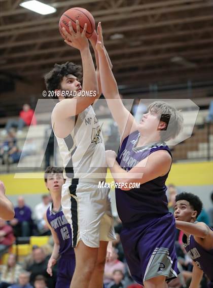 Thumbnail 2 in Mount Juliet vs Portland (TSSAA District 9-AAA Quarterfinal) photogallery.