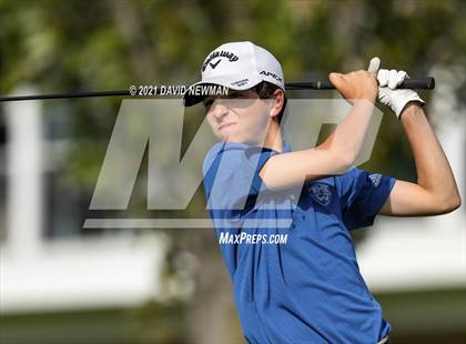 Thumbnail 2 in Northwest Catholic @ Hall photogallery.