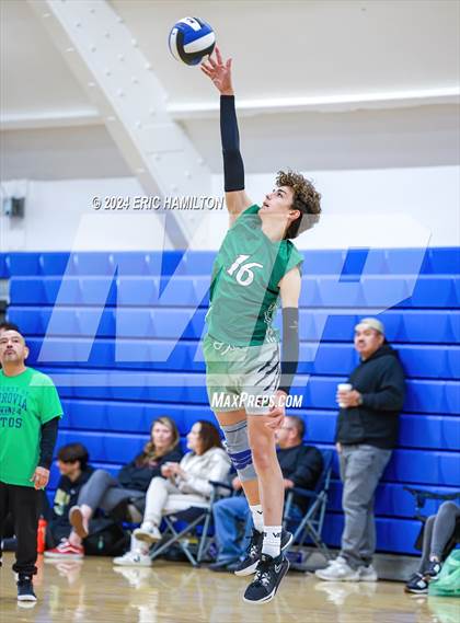 Thumbnail 3 in Monrovia vs. Oaks Christian (Culver City Invitational) photogallery.