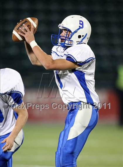 Thumbnail 3 in Avon vs. Cuba-Rushford photogallery.