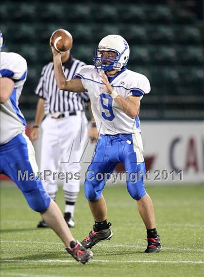 Thumbnail 2 in Avon vs. Cuba-Rushford photogallery.