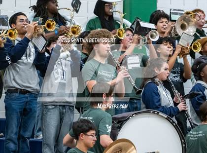 Thumbnail 2 in Overland vs Regis Jesuit photogallery.