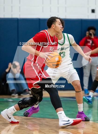 Thumbnail 3 in Overland vs Regis Jesuit photogallery.