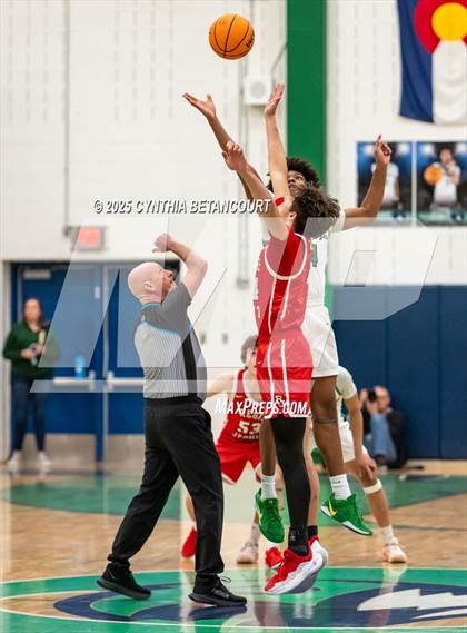 Thumbnail 2 in Overland vs Regis Jesuit photogallery.