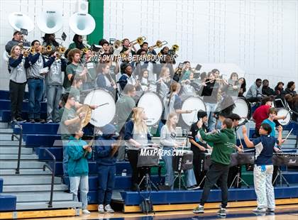 Thumbnail 2 in Overland vs Regis Jesuit photogallery.