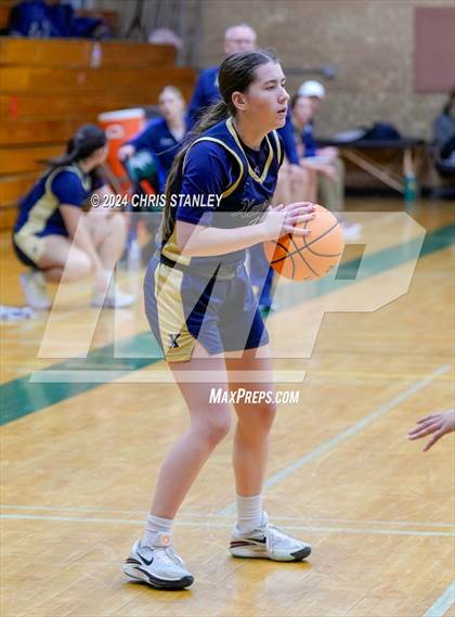 Thumbnail 3 in Auburn vs Xaverian (Cactus Jam Tournament) photogallery.
