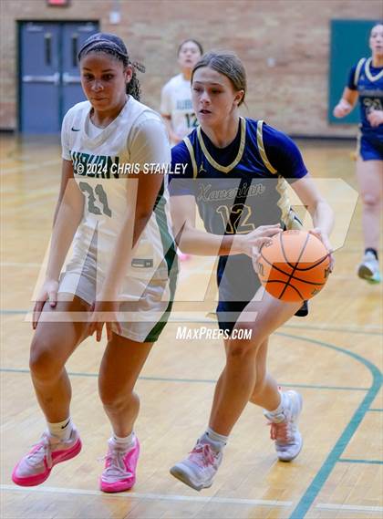 Thumbnail 3 in Auburn vs Xaverian (Cactus Jam Tournament) photogallery.