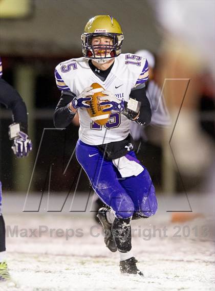 Thumbnail 3 in Homer-Center vs. Bishop Guilfoyle (PIAA Class A 1st Round) photogallery.