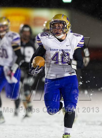 Thumbnail 3 in Homer-Center vs. Bishop Guilfoyle (PIAA Class A 1st Round) photogallery.