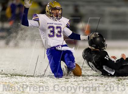 Thumbnail 3 in Homer-Center vs. Bishop Guilfoyle (PIAA Class A 1st Round) photogallery.