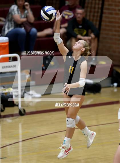 Thumbnail 2 in Mica Mountain @ Salpointe Catholic photogallery.