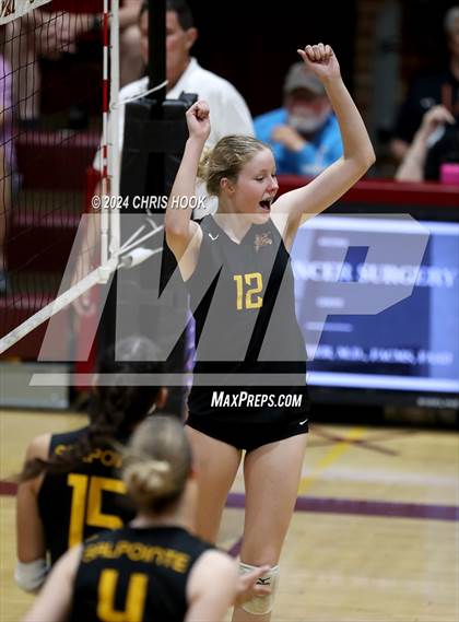 Thumbnail 1 in Mica Mountain @ Salpointe Catholic photogallery.