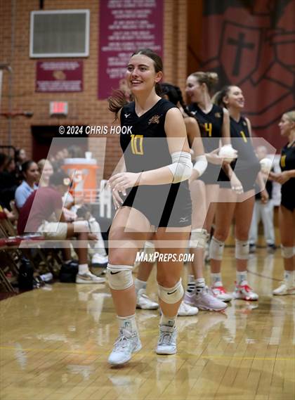 Thumbnail 1 in Mica Mountain @ Salpointe Catholic photogallery.