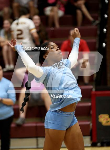Thumbnail 2 in Mica Mountain @ Salpointe Catholic photogallery.