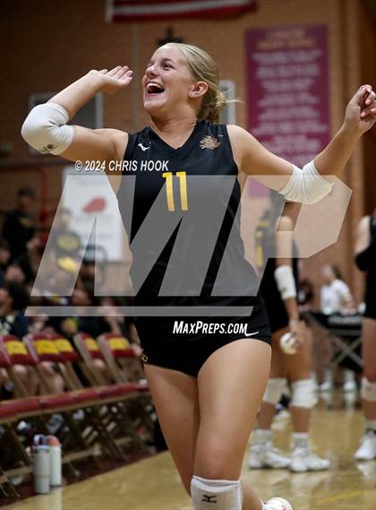 Thumbnail 1 in Mica Mountain @ Salpointe Catholic photogallery.