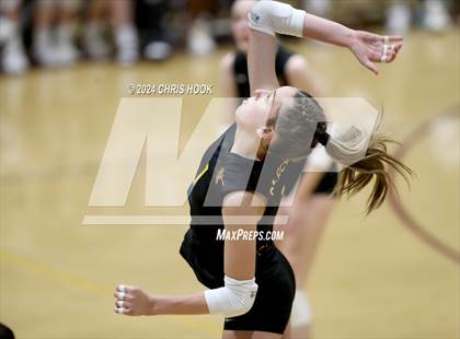 Thumbnail 1 in Mica Mountain @ Salpointe Catholic photogallery.