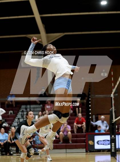Thumbnail 1 in Mica Mountain @ Salpointe Catholic photogallery.