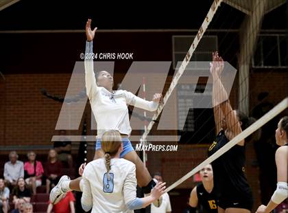 Thumbnail 2 in Mica Mountain @ Salpointe Catholic photogallery.
