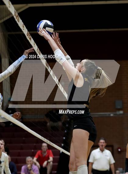 Thumbnail 1 in Mica Mountain @ Salpointe Catholic photogallery.