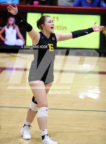 Thumbnail 3 in Mica Mountain @ Salpointe Catholic photogallery.