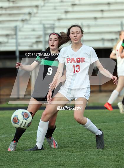 Thumbnail 2 in Page @ Myers Park (NCHSAA 4A West Regional Championship) photogallery.