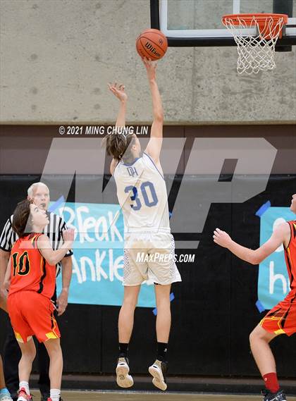 Thumbnail 1 in Mission Viejo vs. Dana Hills (Aliso Niguel Classic) photogallery.
