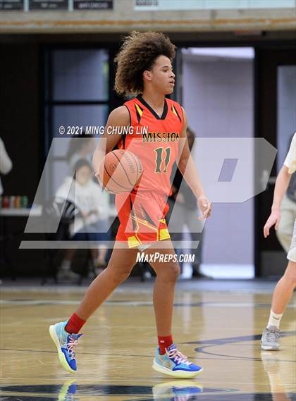 Thumbnail 2 in Mission Viejo vs. Dana Hills (Aliso Niguel Classic) photogallery.
