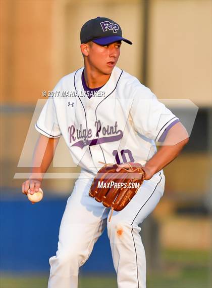 Thumbnail 2 in Cypress Ranch vs Ridge Point (UIL D3 Quarterfinal) photogallery.