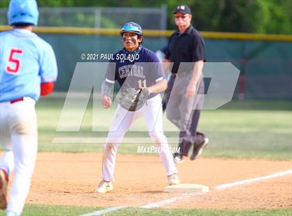 Thumbnail 2 in Central Catholic @ Antonian Prep photogallery.