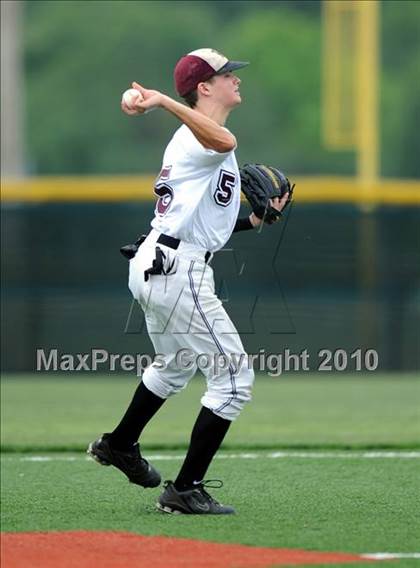 Thumbnail 1 in Midway vs Whitehouse (Texas 4A Region II Playoffs) photogallery.