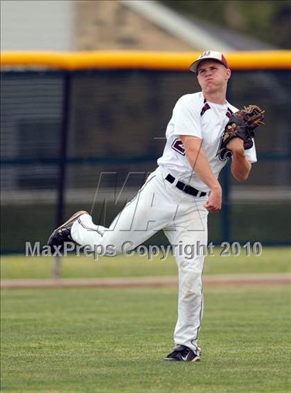 Thumbnail 2 in Midway vs Whitehouse (Texas 4A Region II Playoffs) photogallery.