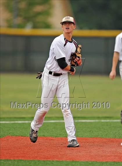 Thumbnail 1 in Midway vs Whitehouse (Texas 4A Region II Playoffs) photogallery.