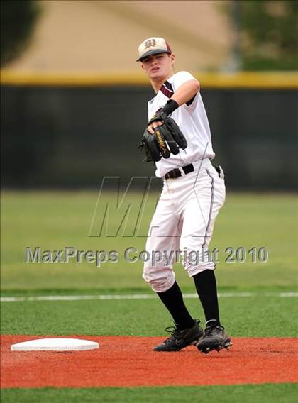 Thumbnail 2 in Midway vs Whitehouse (Texas 4A Region II Playoffs) photogallery.